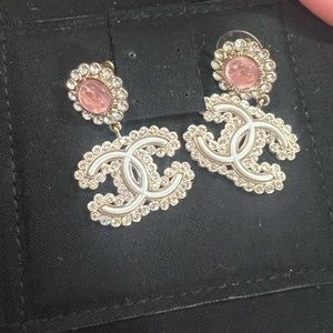 Chanel earrings original